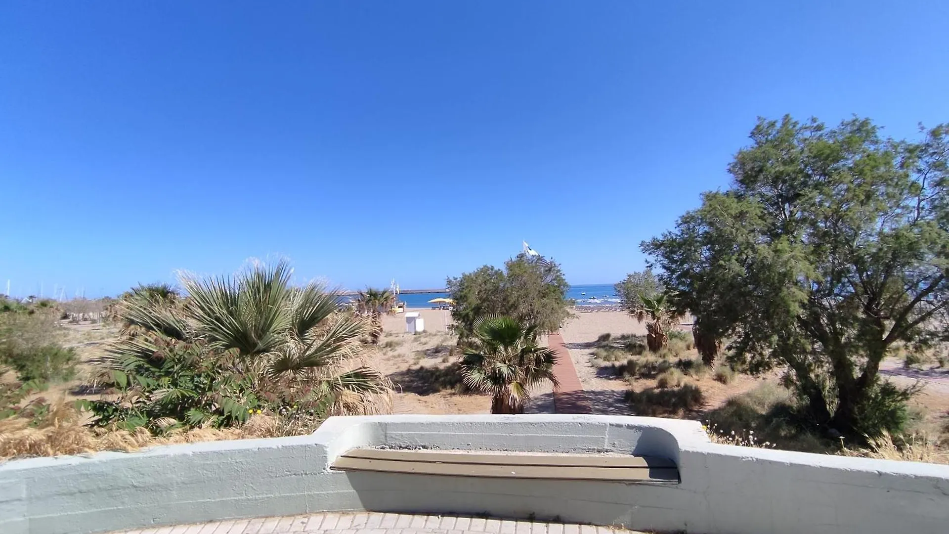 Stratos Seaside Corner Apartment Rethymno  0*, Rethymno (Crete)