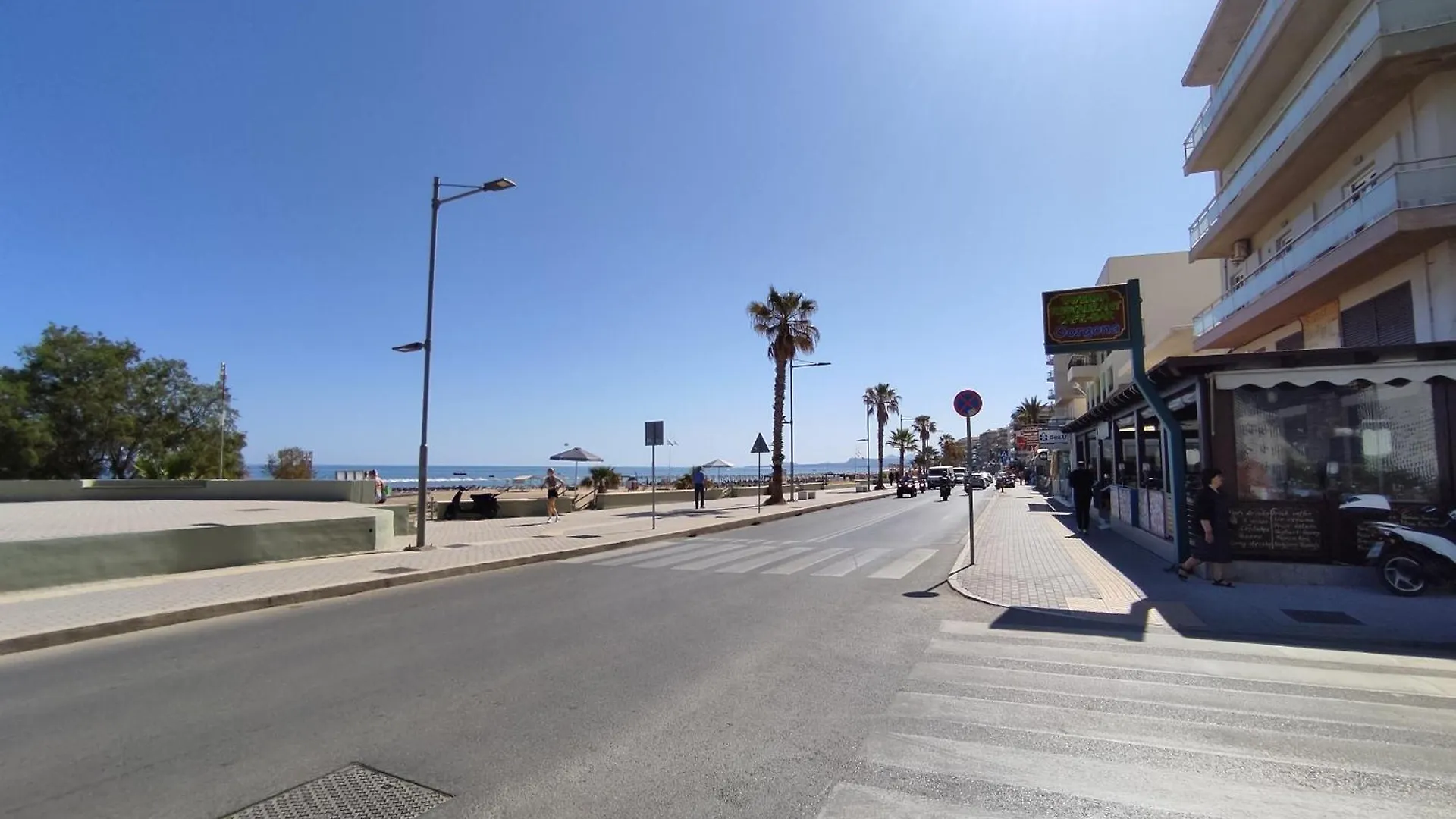 Stratos Seaside Corner Apartment Rethymno  Rethymno (Crete)