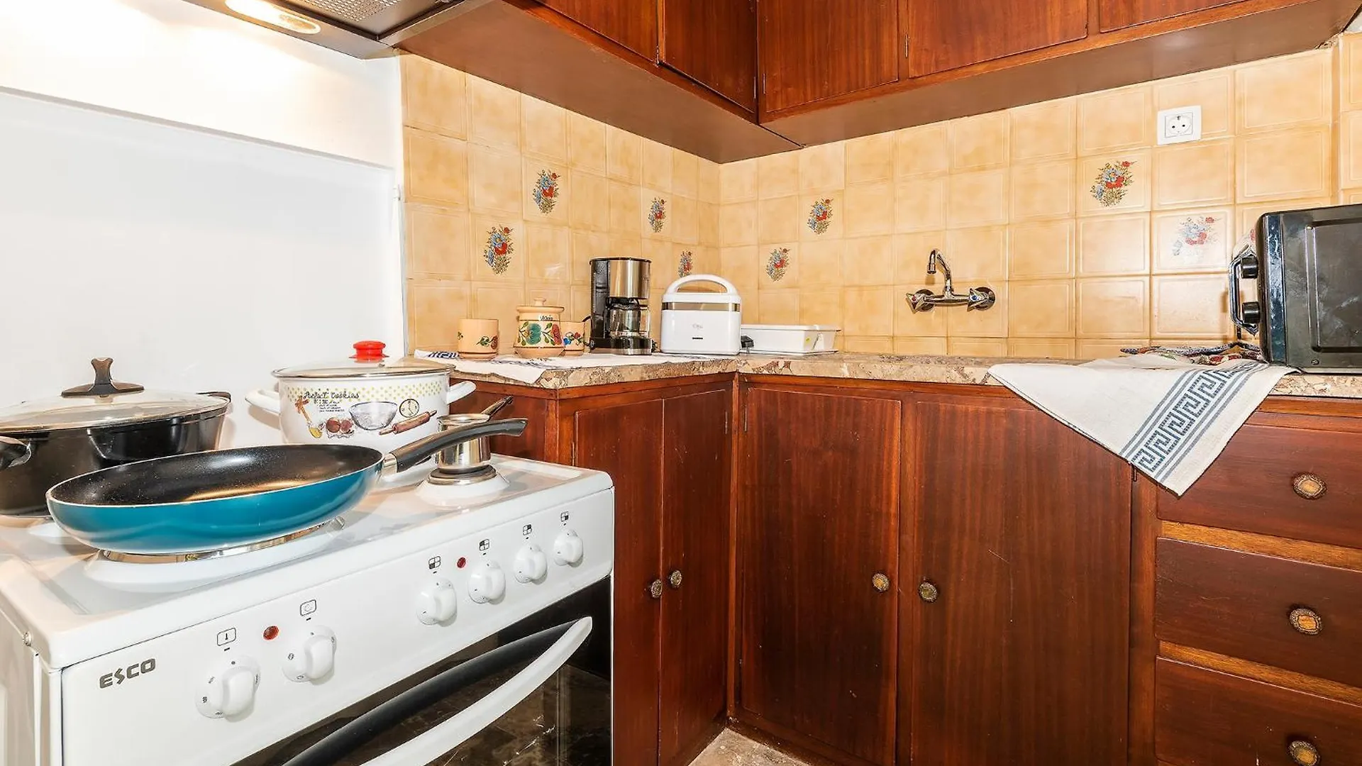 Stratos Seaside Corner Apartment Rethymno  0*, Rethymno (Crete) Greece
